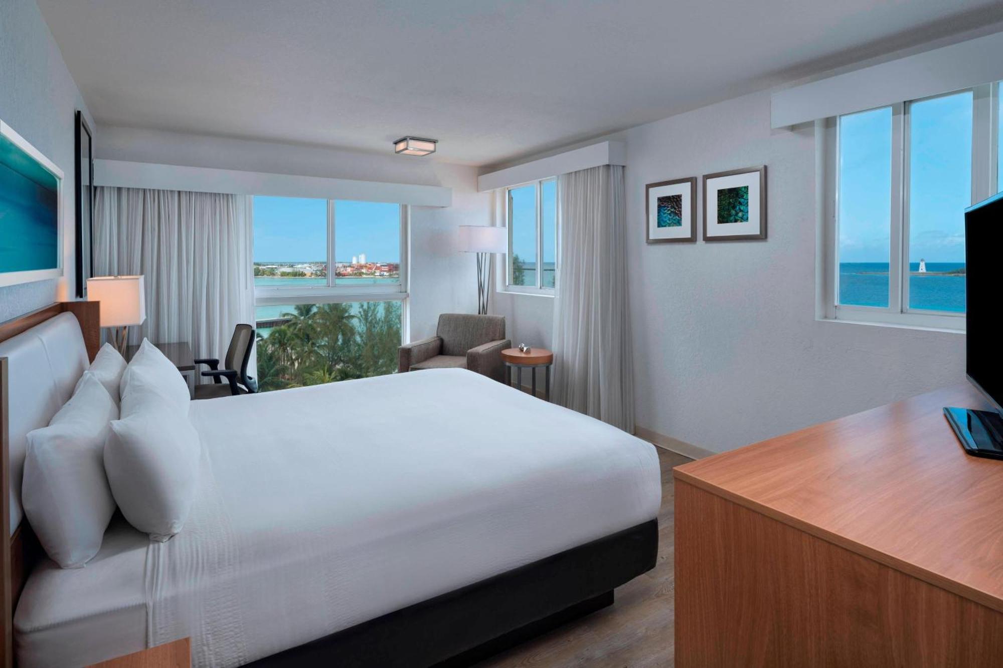 Courtyard By Marriott Nassau Downtown/Junkanoo Beach Exterior foto