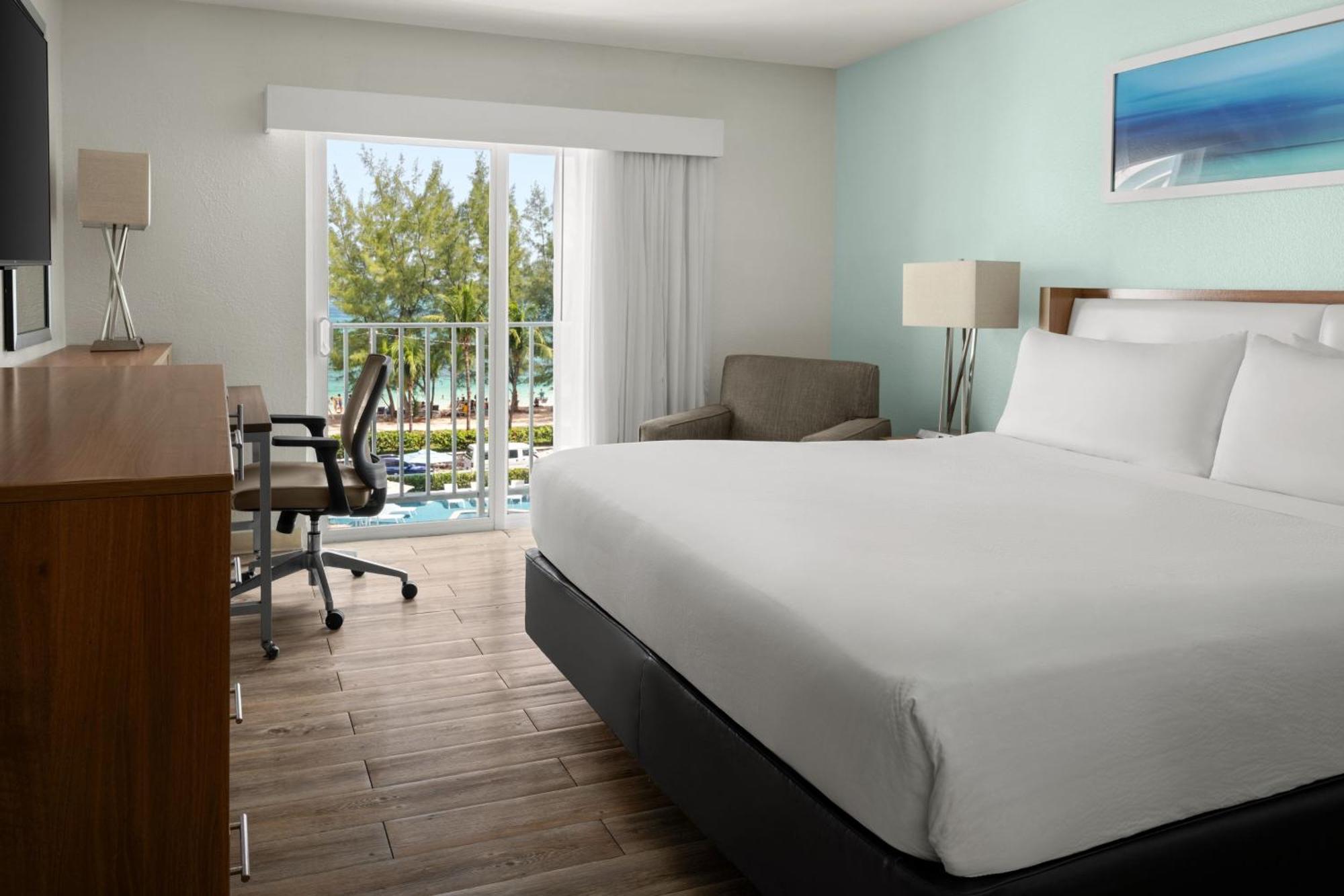 Courtyard By Marriott Nassau Downtown/Junkanoo Beach Exterior foto