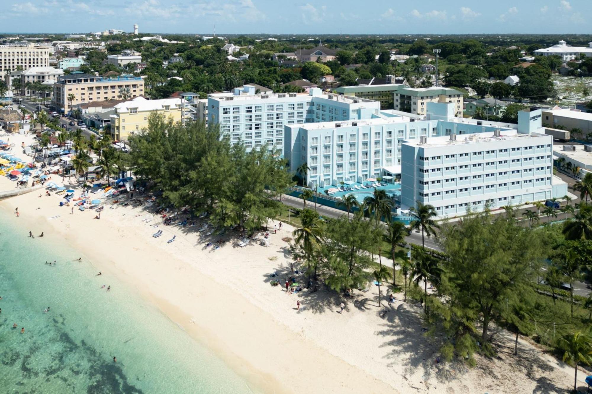 Courtyard By Marriott Nassau Downtown/Junkanoo Beach Exterior foto