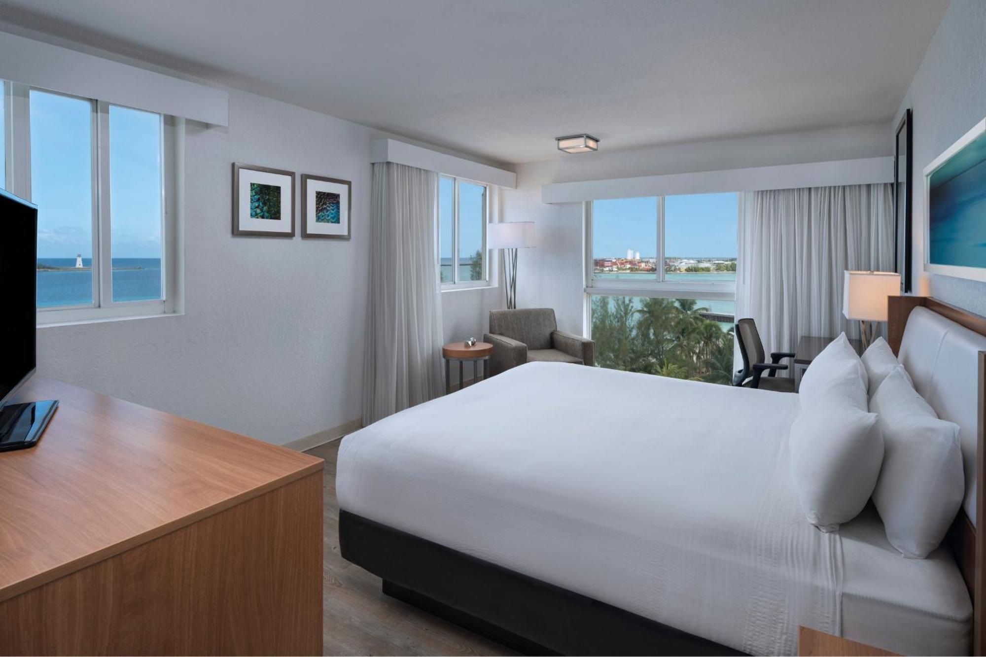 Courtyard By Marriott Nassau Downtown/Junkanoo Beach Exterior foto